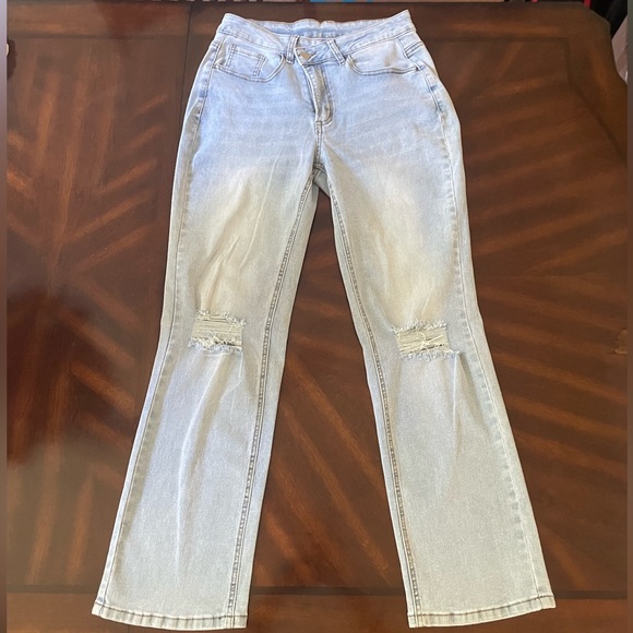 Cassie Light Denim Jeans - Picture 2 of 4